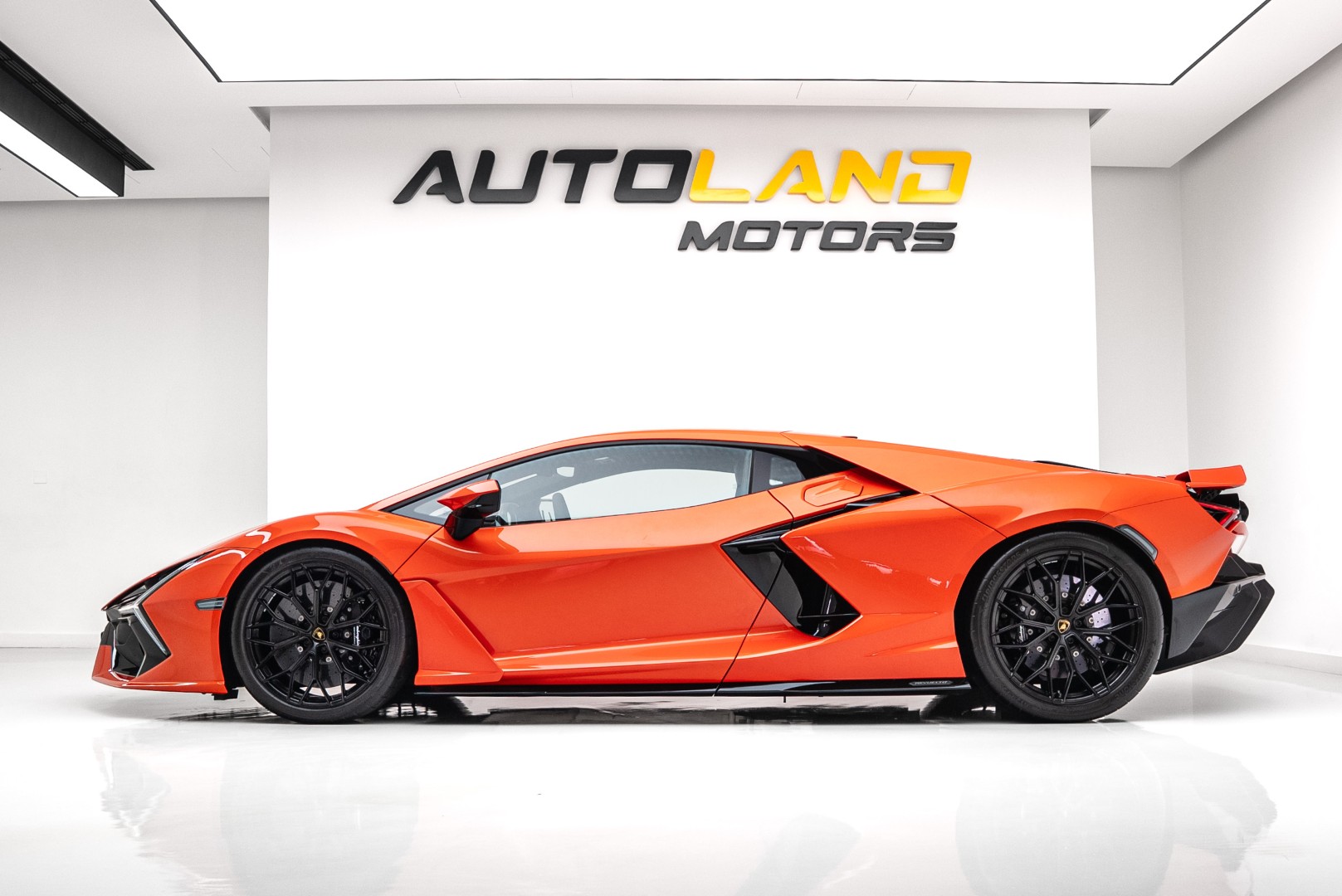 2024 LAMBORGHINI REVUELTO. STUNNING SPEC